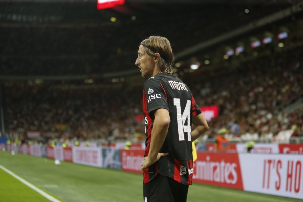 Moreto: Modric có một lựa chọn hợp đồng một năm trong hợp đồng của mình và liệu có nên kích hoạt hay không, chính người chơi sẽ quyết định