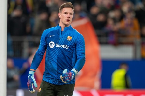 Waller: Ter Stegen nên là thủ 